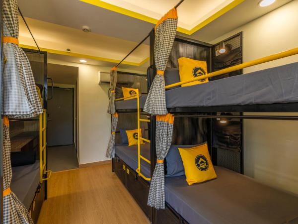 The Hosteller Gurugram : photo 3 de la chambre lit dans dortoir mixte de 6 lits