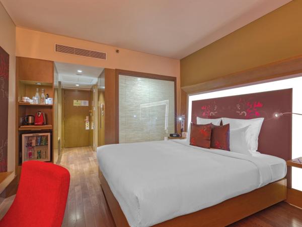 Novotel Bengaluru Outer Ring Road : photo 2 de la chambre chambre lit king-size exécutive