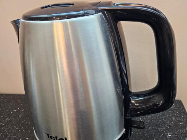 Au Nid des Champs, Agréable chambre d'hôtes, proche de Chartres : photo 1 de la chambre chambre familiale - vue sur jardin