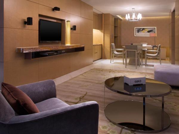 The Westin Ningbo : photo 4 de la chambre suite westin renewal avec 1 lit king-size - Étage club - vue sur rivière