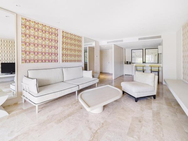 Privilege Aluxes Adults Only : photo 2 de la chambre suite premium avec bain à remous - vue sur jardin ou océan