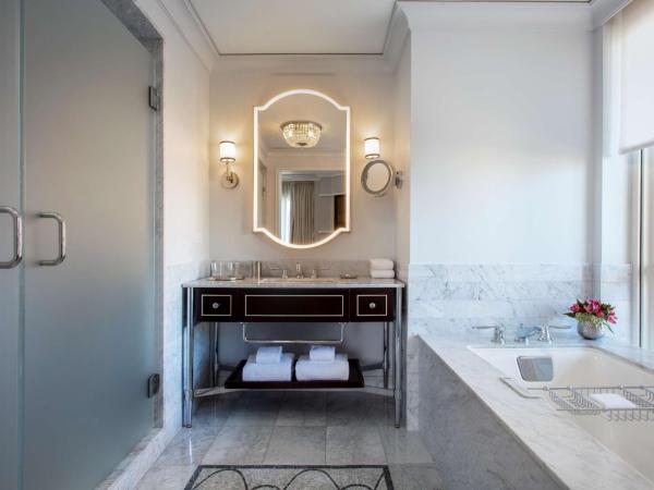 Waldorf Astoria Chicago : photo 5 de la chambre king room with terrace and fireplace