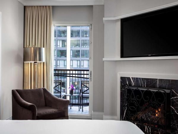 Waldorf Astoria Chicago : photo 4 de la chambre king room with terrace and fireplace