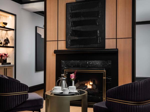 Waldorf Astoria Chicago : photo 1 de la chambre two-bedroom king suite with two fireplaces