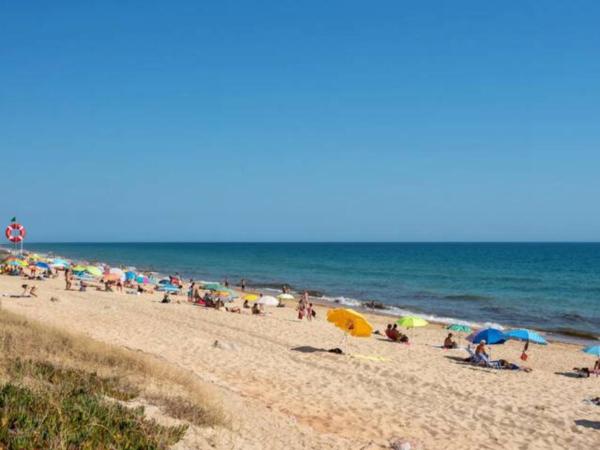 BLife Faro Beach Hostel : photo 8 de la chambre lit dans dortoir mixte de 6 lits