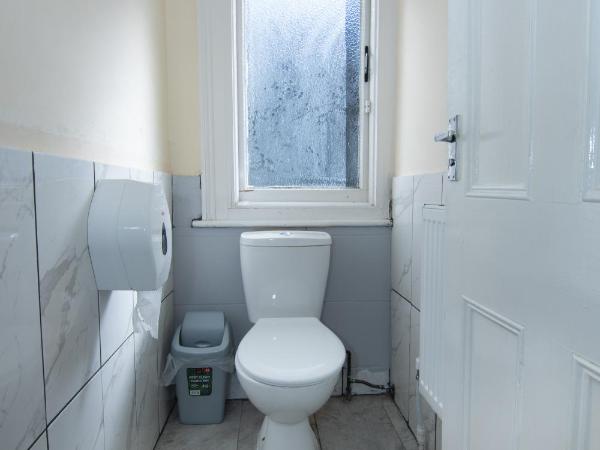 Victorian Woods BnB : photo 7 de la chambre chambre simple avec salle de bains commune