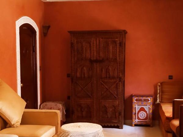 maison d'hôtes Le petit jardin Marrakech : photo 3 de la chambre chambre deluxe (2 adultes + 1 enfant)