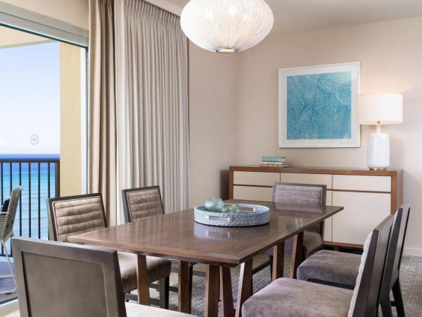 Sheraton Waikiki Beach Resort : photo 9 de la chambre suite océan kai récemment rénovée - suite 1 chambre lit king-size plus spacieuse