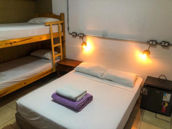 Micasa Hostel - Congonhas : photo 7 de la chambre chambre familiale avec salle de bains privative