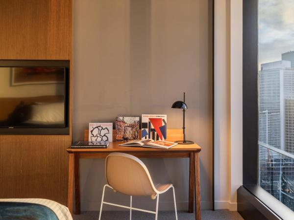 Art Series - The Adnate : photo 5 de la chambre hébergement premium adnate lit king-size