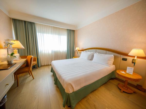 Perugia Plaza Hotel : photo 5 de la chambre chambre double supérieure