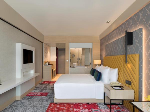 Grand Mercure Agra - An Accor Brand : photo 4 de la chambre deluxe king room taj view