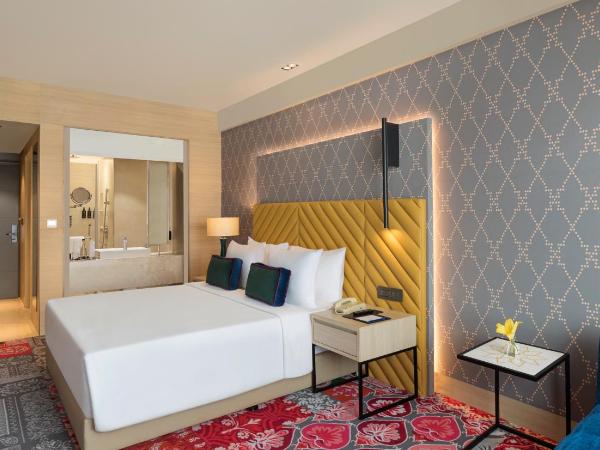 Grand Mercure Agra - An Accor Brand : photo 2 de la chambre deluxe king room taj view