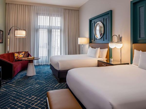 Hyatt Centric French Quarter : photo 5 de la chambre chambre avec 2 grands lits queen-size 