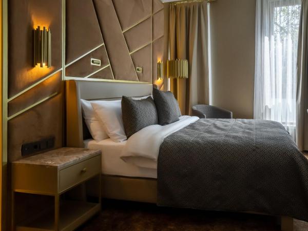 ART Hotel Rotterdam-Fully Renovated : photo 1 de la chambre chambre double ou lits jumeaux standard
