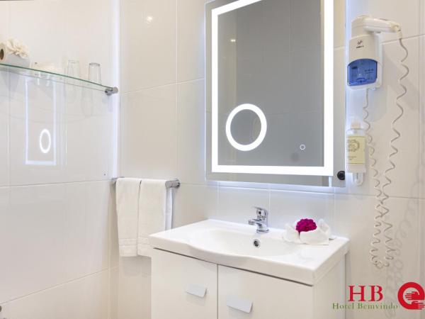 Urban Hotel Santa Eulalia : photo 3 de la chambre hébergement double standard