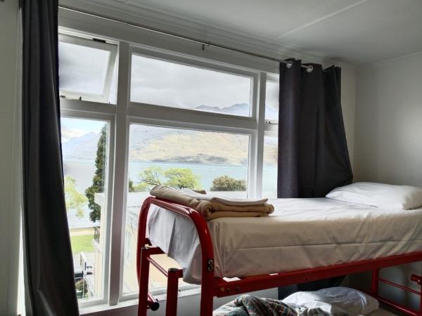 Lakeside Backpackers : photo 2 de la chambre lit dans dortoir mixte de 4 lits