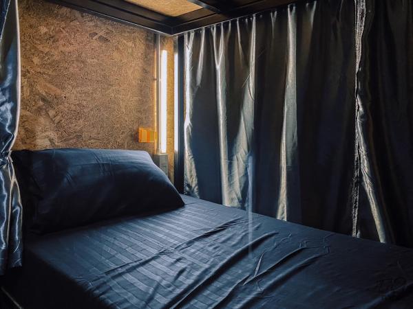 107 Hostel (One-O-Seven Hostel) : photo 4 de la chambre lit dans dortoir mixte de 6 lits