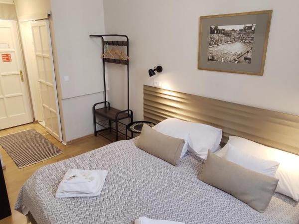 Budapest Csaszar Hotel : photo 2 de la chambre chambre double ou lits jumeaux