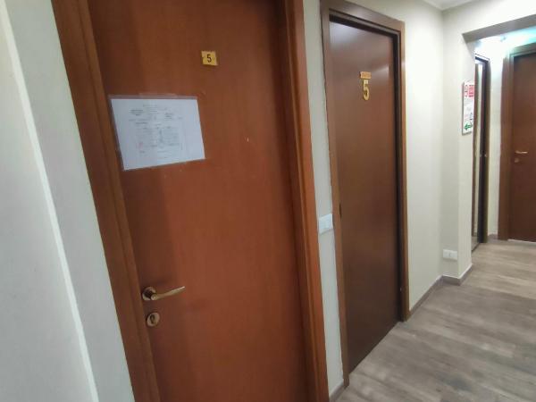 Hotel Convertini : photo 3 de la chambre chambre simple standard avec salle de bains commune