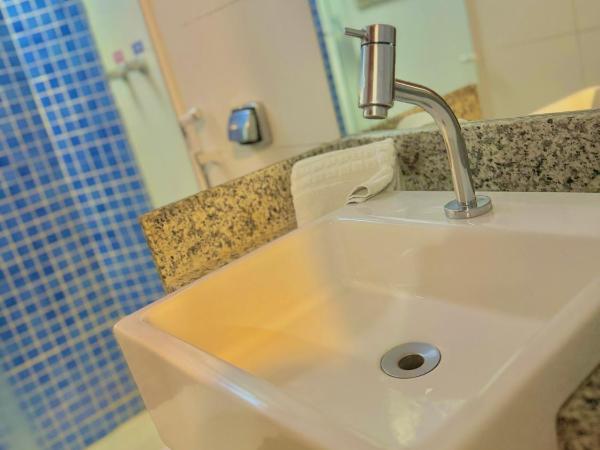 Hotel Living Flamengo : photo 3 de la chambre chambre triple