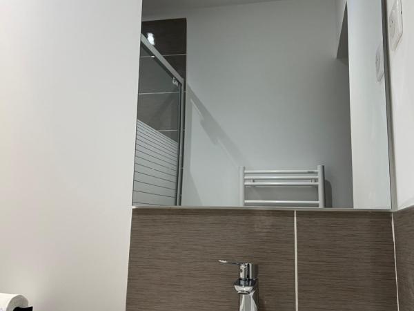 Les AGRIATES : photo 6 de la chambre chambre double avec salle de bains privative