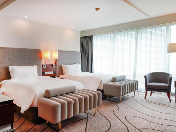 Pullman Shanghai Central : photo 1 de la chambre chambre lits jumeaux supérieure