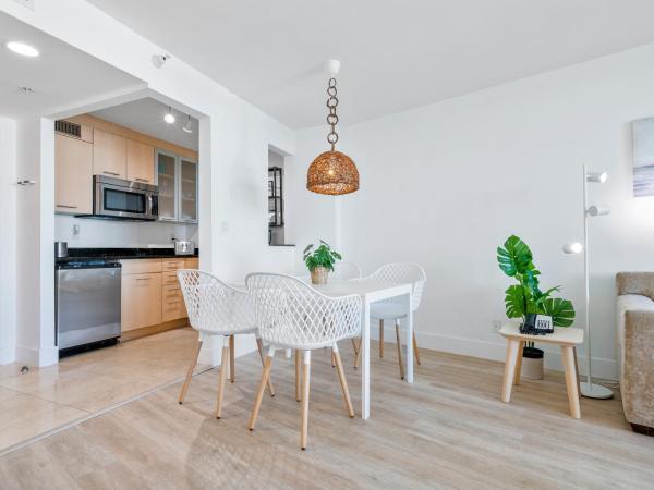 Beach Apartments by Avi Real Estate : photo 7 de la chambre appartement - vue sur mer