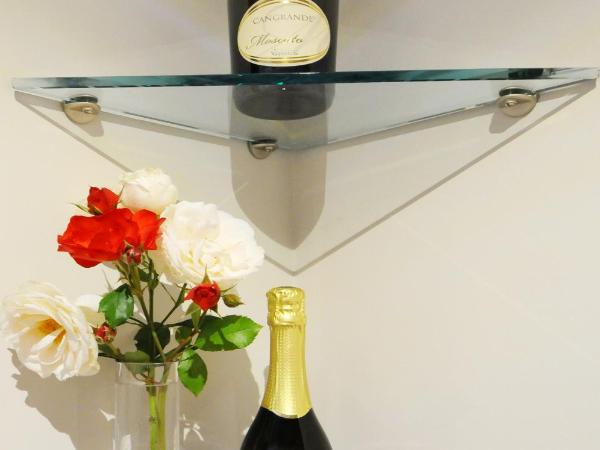 B&B Cangrande di Danese-Viviani : photo 8 de la chambre chambre quadruple avec salle de bains privative