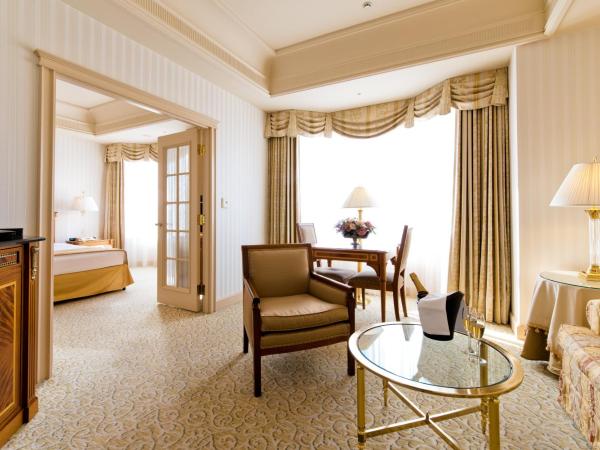 Rihga Royal Hotel Tokyo : photo 6 de la chambre executive floor - junior suite twin - non-smoking - free access to gym & pool with breakfast