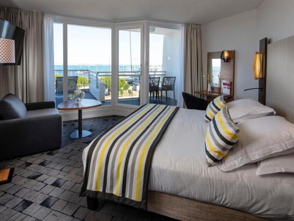 Thalazur Port-Camargue - Hotel & Spa : photo 3 de la chambre chambre triple avec canapé - vue latérale sur jardin