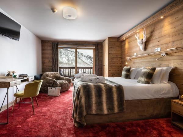 Hôtel Ski Lodge - Village Montana : photo 2 de la chambre chambre quadruple avec balcon pour 3 adultes (13 ans et plus)