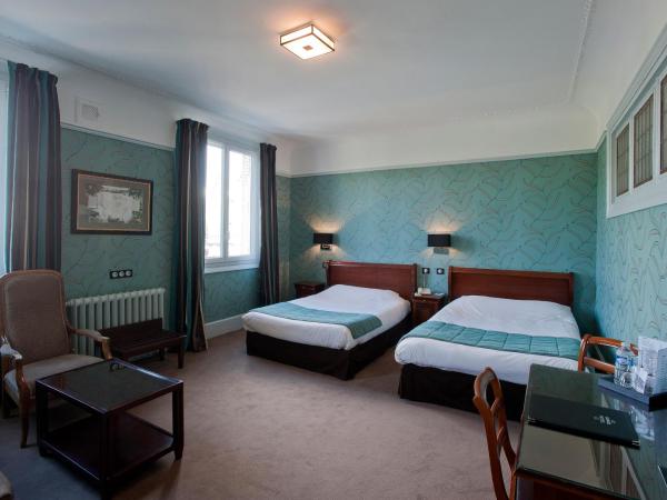 Le Grand Hotel : photo 1 de la chambre suite junior familiale (2 adultes + 2 enfants)