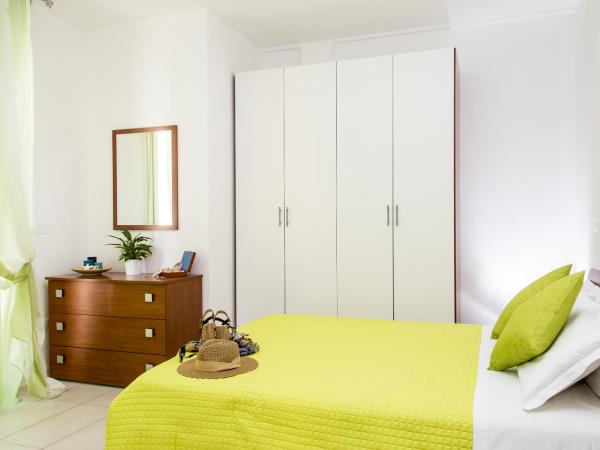 Green Residence : photo 10 de la chambre appartement avec balcon