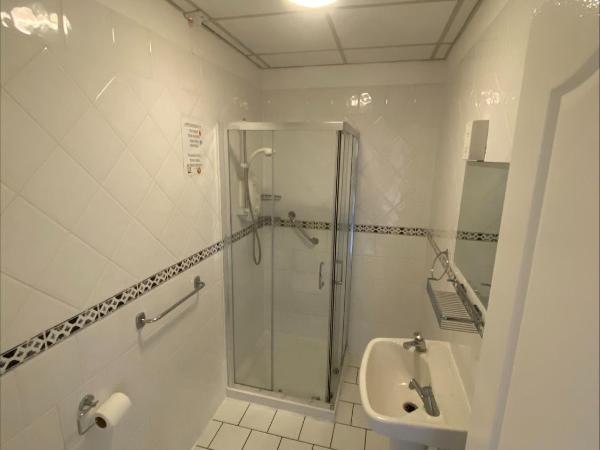 Gogartys Temple Bar Hostel : photo 3 de la chambre chambre lits jumeaux avec douche 
