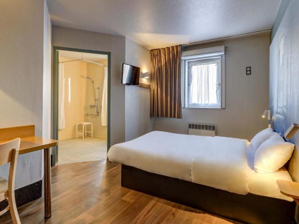 B&B HOTEL Dijon Nord Zénith : photo 1 de la chambre chambre double - accessible aux personnes à mobilité réduite 