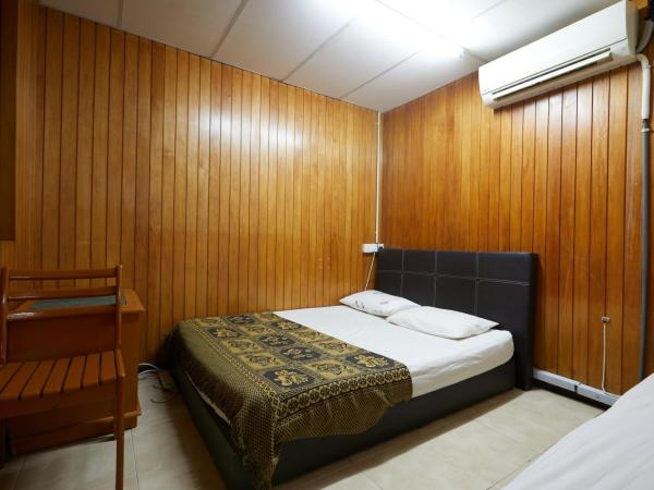 Ros Heritage Motel : photo 1 de la chambre chambre triple standard