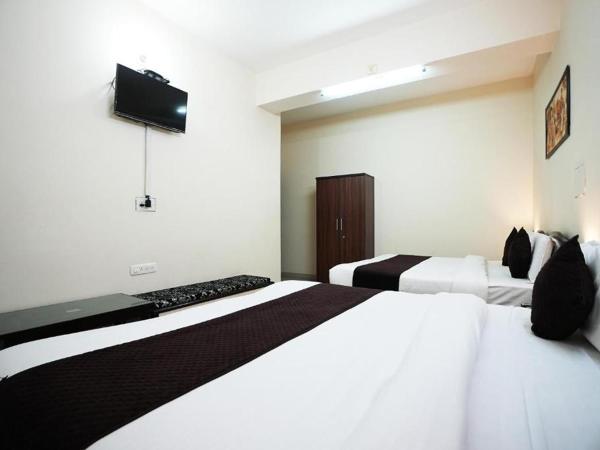 Hotel Lotus Inn : photo 4 de la chambre chambre familiale