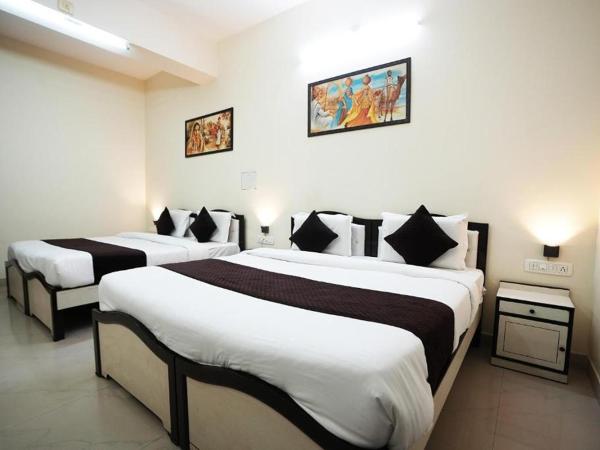 Hotel Lotus Inn : photo 1 de la chambre chambre familiale