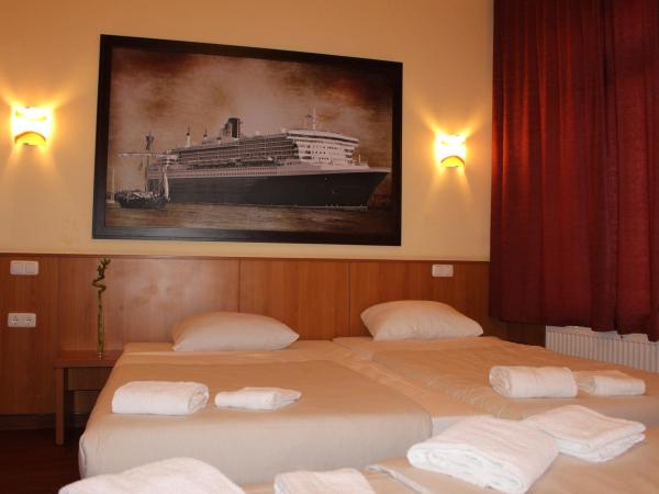 Altan Hotel : photo 8 de la chambre chambre quintuple (5 adultes)