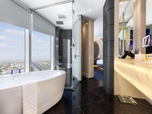 V Hotel Dubai, Curio Collection by Hilton : photo 3 de la chambre suite point de vue à lit rond