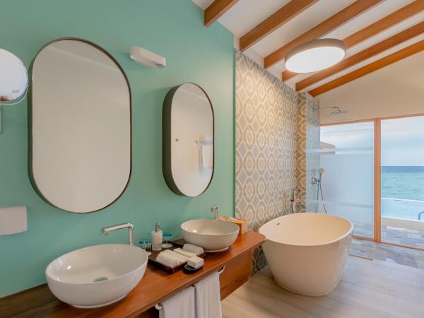 Joy Island Maldives All Inclusive Resort : photo 5 de la chambre suite lagon avec piscine privée