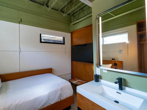 The Myriad Hotel : photo 4 de la chambre chambre double