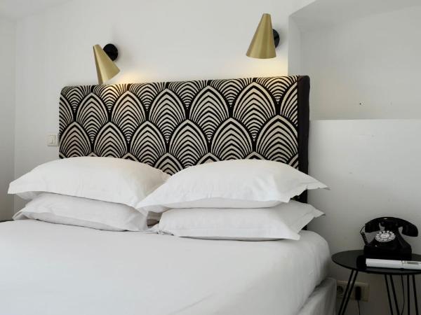 Hotel Belle-Vue Vieux-Port : photo 2 de la chambre chambre simple Économique mansardée