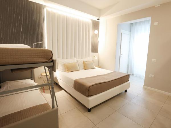 Hotel Cenisio : photo 6 de la chambre chambre quadruple supérieure 