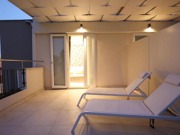 Hotel Cenisio : photo 9 de la chambre suite avec baignoire spa