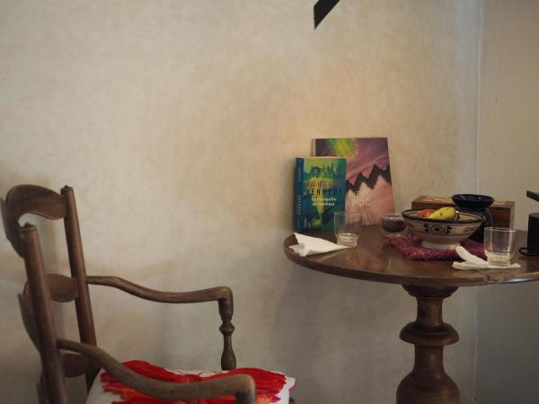 Tigmi Anis : photo 6 de la chambre chambre lit queen-size - vue sur mer