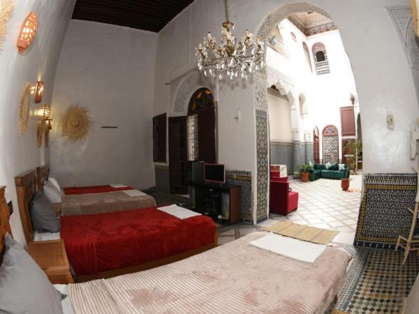 hostel Dar belghiti : photo 7 de la chambre dortoir pour hommes