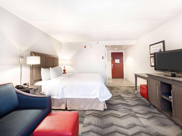 Hampton Inn & Suites Atlanta-Galleria : photo 5 de la chambre chambre lit king-size exécutive avec canapé-lit - non-fumeurs