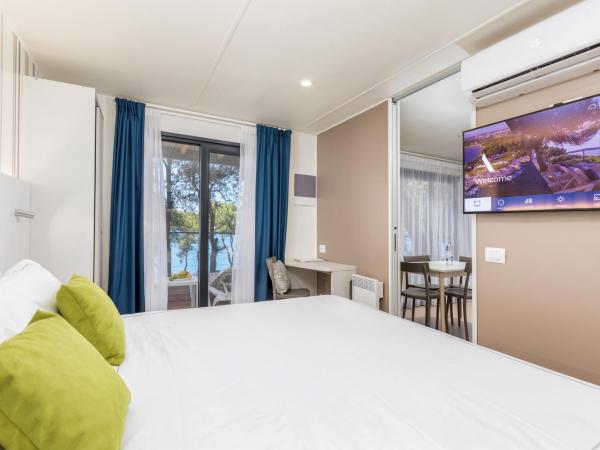 Arena Stoja Camping Homes : photo 10 de la chambre villa de camping - vue mer
